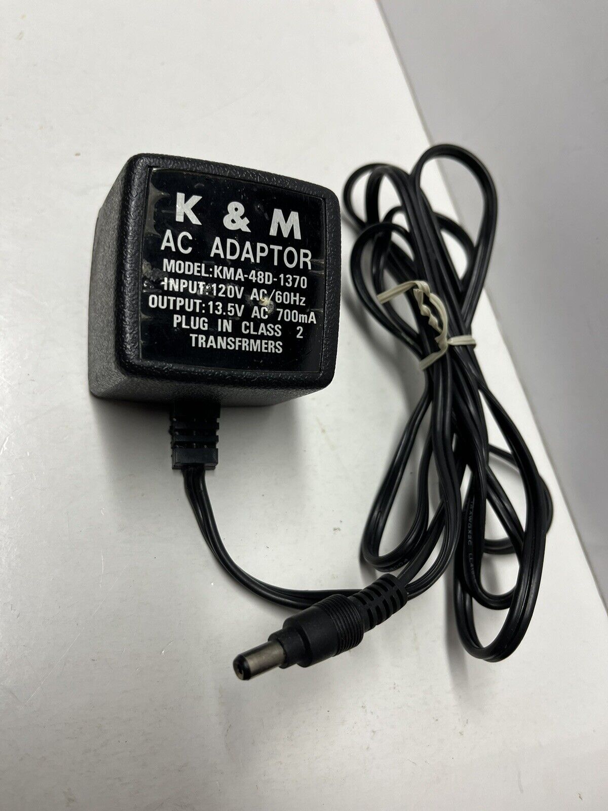 *Brand NEW* K & M AC Adaptor KMA-48D-1370 13.5V AC 700mA AC DC ADAPTER POWER SUPPLY